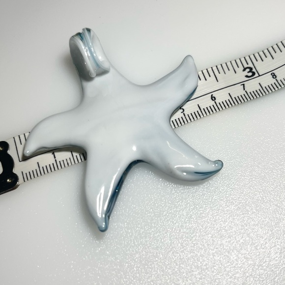 Handblown Lampwork Glass Blue White Gold
Starfish Pendant - Picture 8 of 11